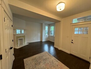 1040 W Roscoe St in Chicago, IL - Building Photo - Building Photo