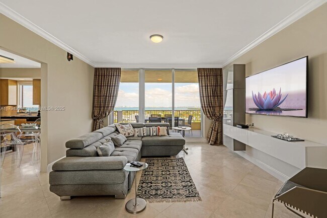 781 Crandon Blvd in Key Biscayne, FL - Building Photo - Building Photo
