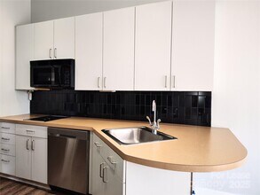 514 W 10th St in Charlotte, NC - Building Photo - Building Photo