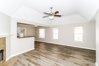 1021 Crayton Ridge Dr in Cordova, TN - Building Photo - Building Photo