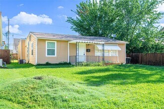 1726 Du Barry Ln in Houston, TX - Building Photo - Building Photo