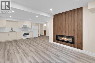 1081 Treverton Crescent in Windsor, ON - Building Photo - Building Photo