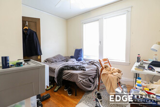 55 Vernon St, Unit 2 in Waltham, MA - Foto de edificio - Building Photo