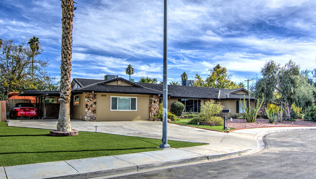 1904 Stonehaven Cir in Las Vegas, NV - Foto de edificio - Building Photo