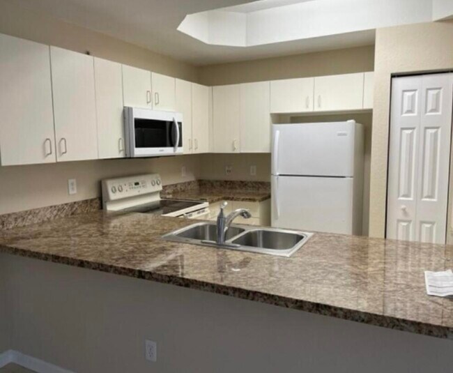 2914 Hope Valley St in West Palm Beach, FL - Building Photo - Building Photo