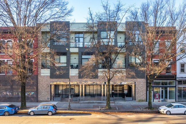 Atrium on Broad Apartments