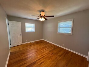215 Walnut Dr in Enterprise, AL - Building Photo - Building Photo