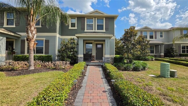 property at 16221 Admirals Cove Ln