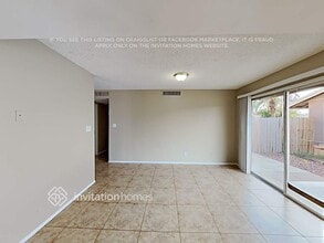 8437 W Turney Ave in Phoenix, AZ - Building Photo - Building Photo