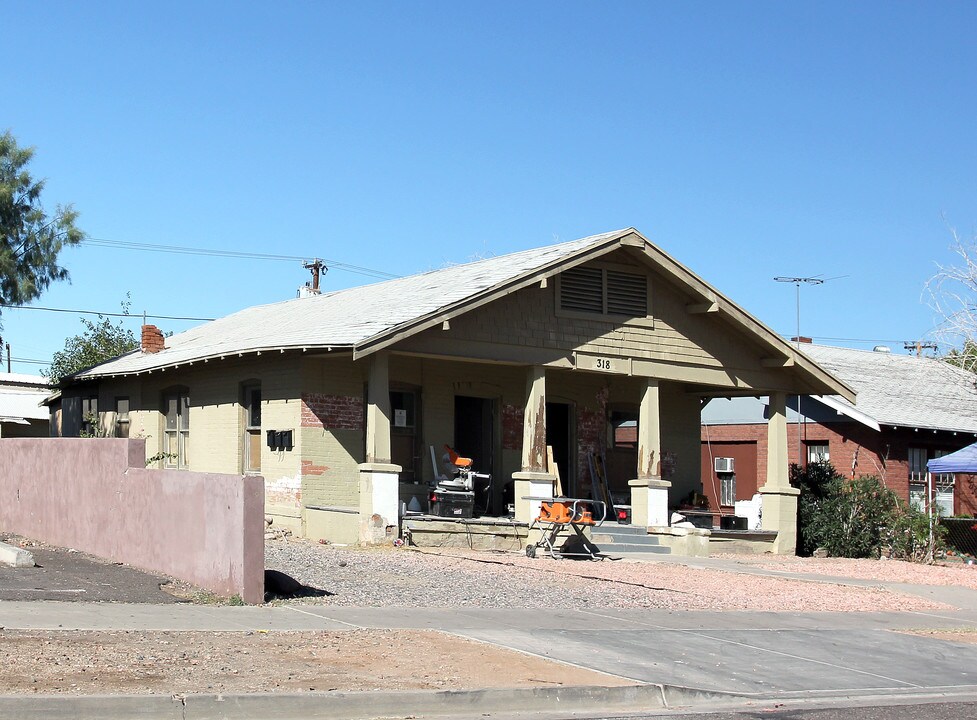 314-3422 N 12th Pl in Phoenix, AZ - Building Photo