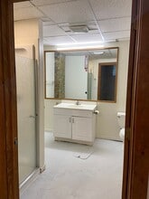 400 19th Ave S, Unit Large Studio Apt in Bsmt in Minneapolis, MN - Foto de edificio - Building Photo