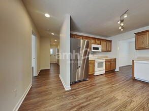 2907 Porch Swing Rd in Knoxville, TN - Foto de edificio - Building Photo