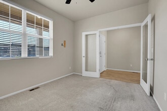 997 Goldenrod Pkwy in Henderson, CO - Building Photo - Building Photo