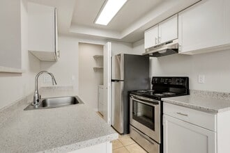 Avon Park in Burien, WA - Foto de edificio - Interior Photo