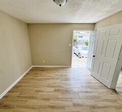 3449 Southern Ave, Unit 3453 - 102 in Memphis, TN - Foto de edificio - Building Photo