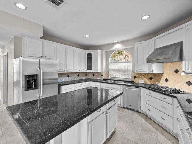 2421 Kittyhawk Dr in Plano, TX - Building Photo - Building Photo