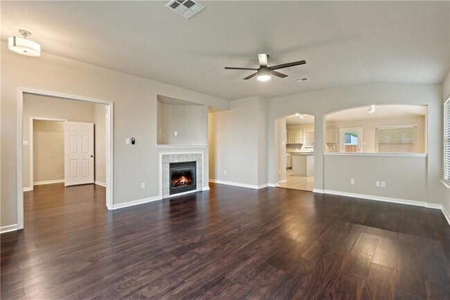 2605 Butler Way in Round Rock, TX - Building Photo - Building Photo