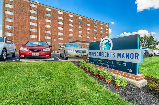 Temple Heights Manor+55 community