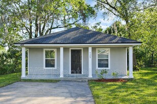 4505 Gilbert St in Jacksonville, FL - Building Photo