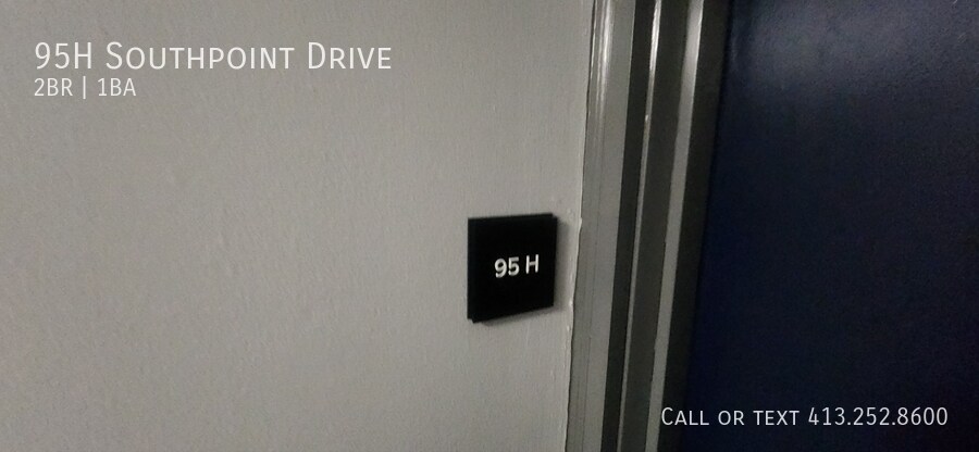 95 Southpoint Dr in Amherst, MA - Building Photo