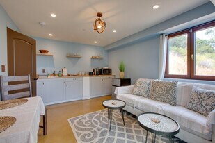 630 Kingston Rd in Belmont, CA - Building Photo