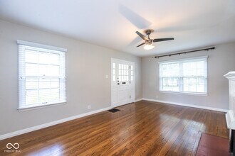 6208 W Meridian St in Indianapolis, IN - Building Photo - Building Photo