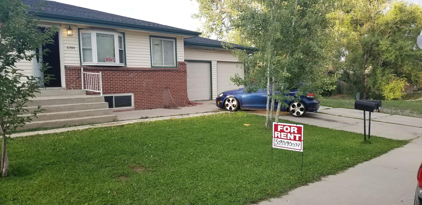 6595 West Cedar Avenue in Lakewood, CO - Building Photo