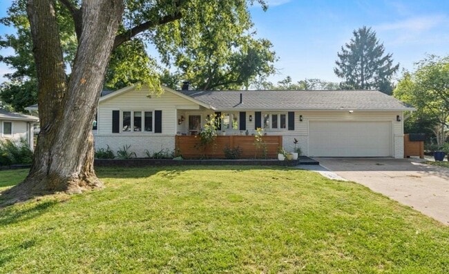 property at 3315 S 104th Ave
