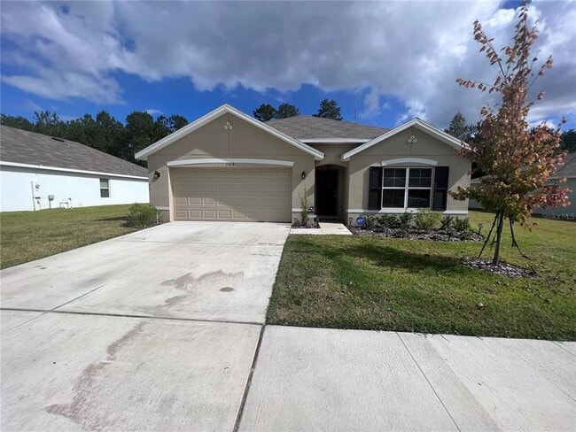 5162 Diantha Way in Brooksville, FL - Building Photo - Building Photo