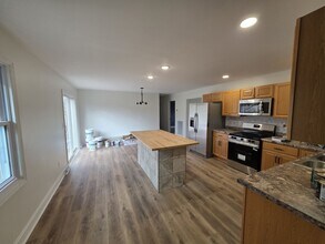 3701 Bahama Dr in Hopkinsville, KY - Building Photo - Building Photo