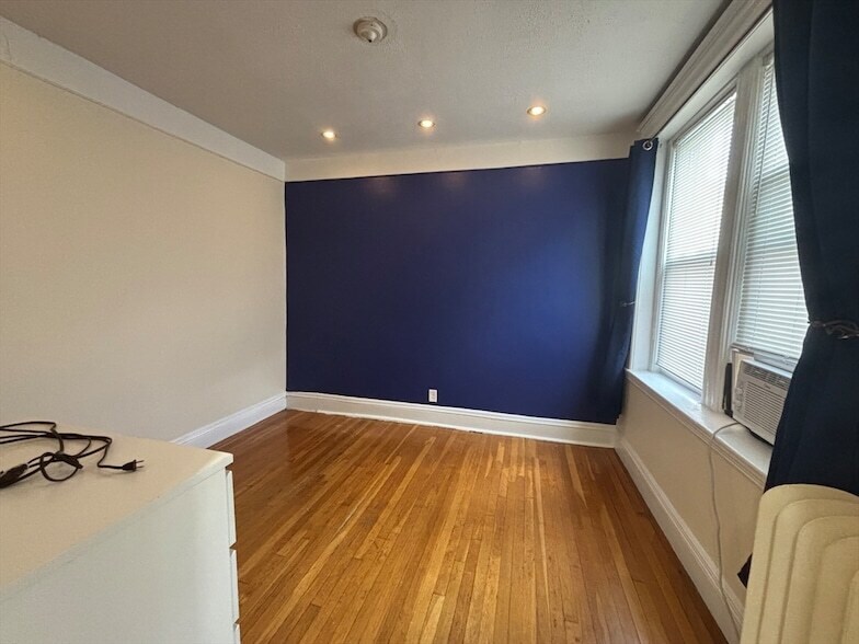69 Park Dr, Unit 22 in Boston, MA - Building Photo