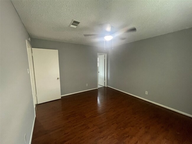 9007 Bunny Run Dr