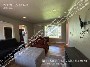 221 W Boise Ave in Boise, ID - Building Photo - Building Photo