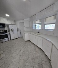 1189 N Tamiami Trl in Ft. Myers, FL - Foto de edificio - Building Photo