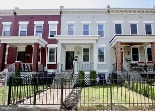 627 M St NE in Washington, DC - Building Photo - Building Photo