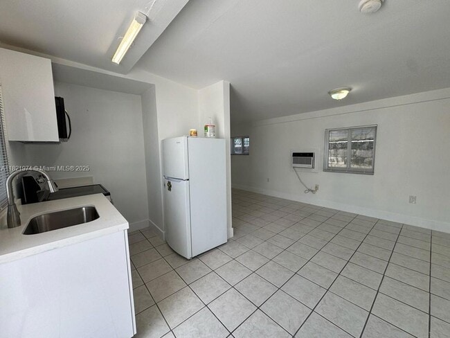 property at 856 SW 6th St