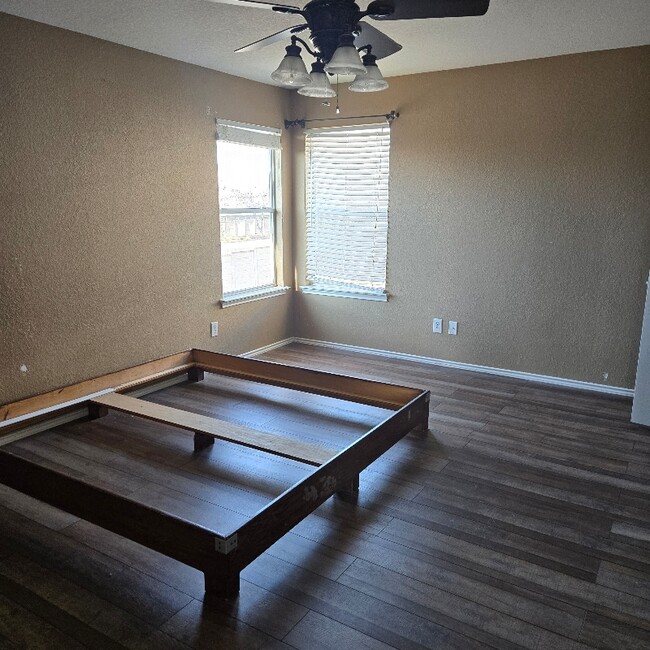 7335 Nebula Valley in San Antonio, TX - Building Photo - Building Photo