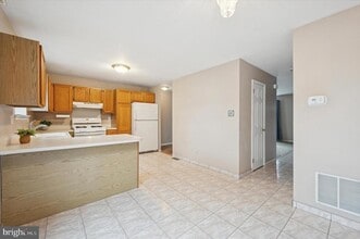 25 Ruth Rd in Brookhaven, PA - Building Photo - Building Photo