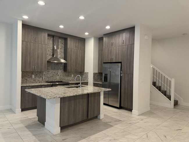 11453 Pointe Midtown Dr in Palm Beach Gardens, FL - Building Photo - Building Photo