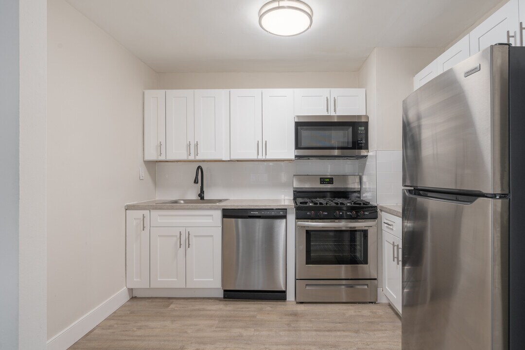 Winchester Walk Photo