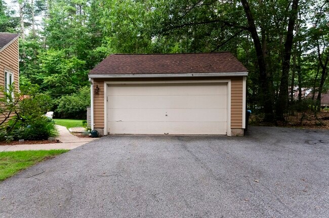 15 Pilgrim Dr in Westford, MA - Building Photo - Building Photo