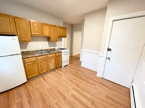 1578 Tremont St, Unit 3T in Boston, MA - Building Photo - Building Photo