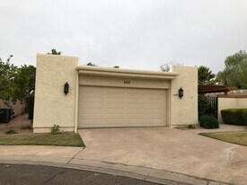 249 Leisure World in Mesa, AZ - Building Photo