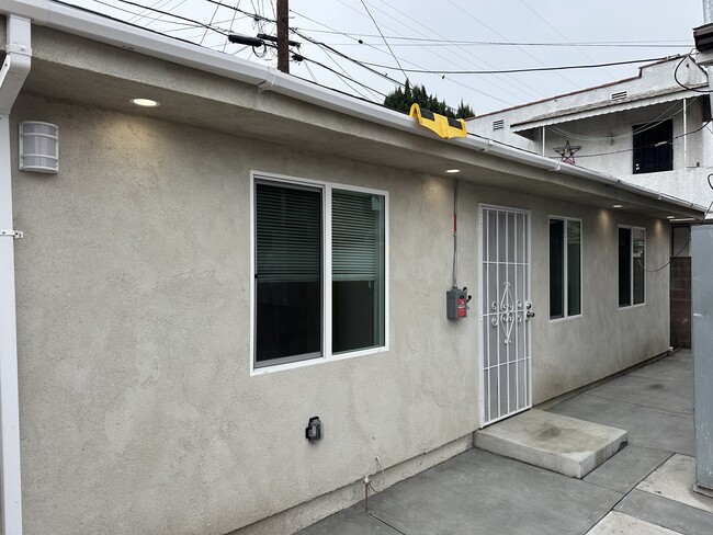 property at 2838 Live Oak St