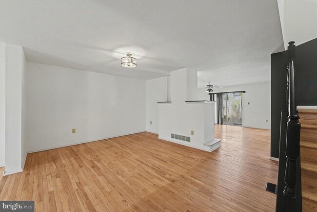 property at 1522 Isaacs Ct