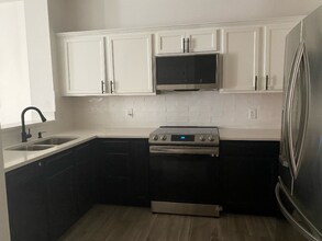 2743 Hyde Park Dr in Grand Prairie, TX - Foto de edificio - Building Photo