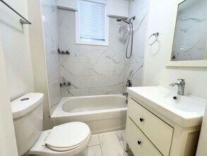 87 Victoria Ave N in Hamilton, ON - Building Photo - Building Photo