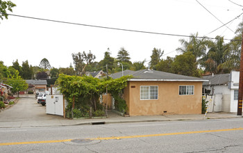 Ocean Street Apartments in Santa Cruz, CA - Building Photo - Building Photo