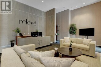 391 Slater St. in Ottawa, ON - Building Photo - Building Photo