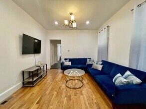 113 Virginia Ave in Jersey City, NJ - Building Photo - Building Photo